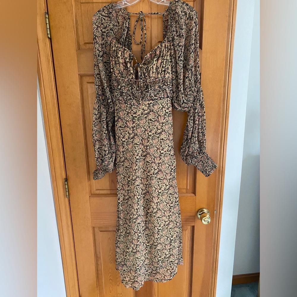 Free People’s forever flattering Glow Up midi dress